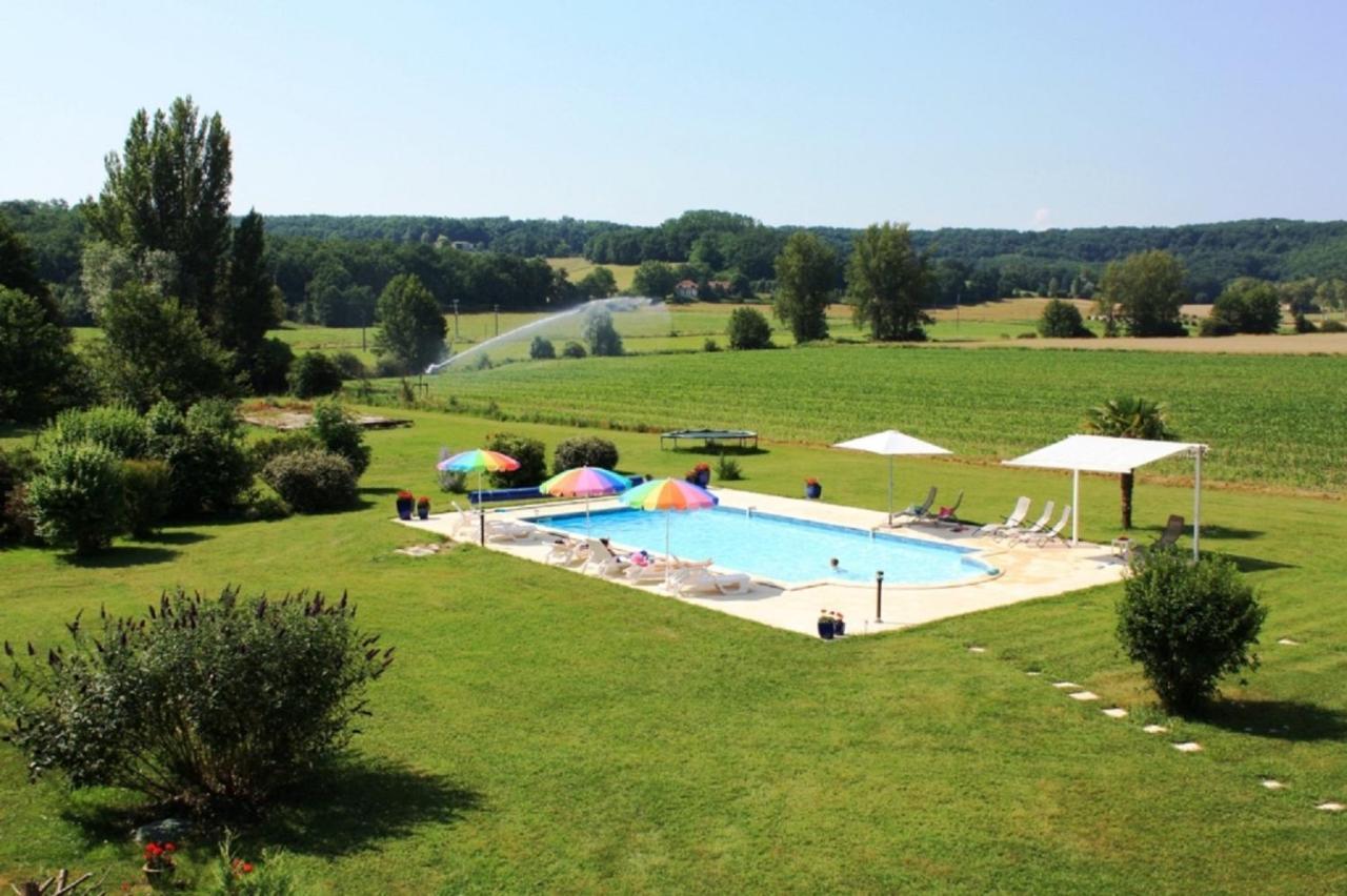 Gîtes Grand Pré ! et la Roulotte de Roquecor Exterior foto