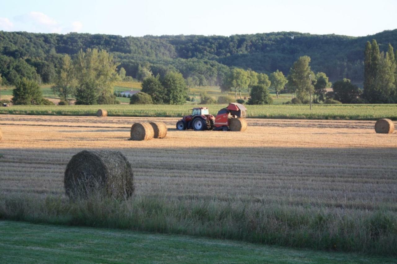 Gîtes Grand Pré ! et la Roulotte de Roquecor Exterior foto