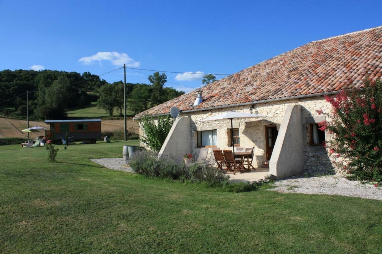 Gîtes Grand Pré ! et la Roulotte de Roquecor Exterior foto