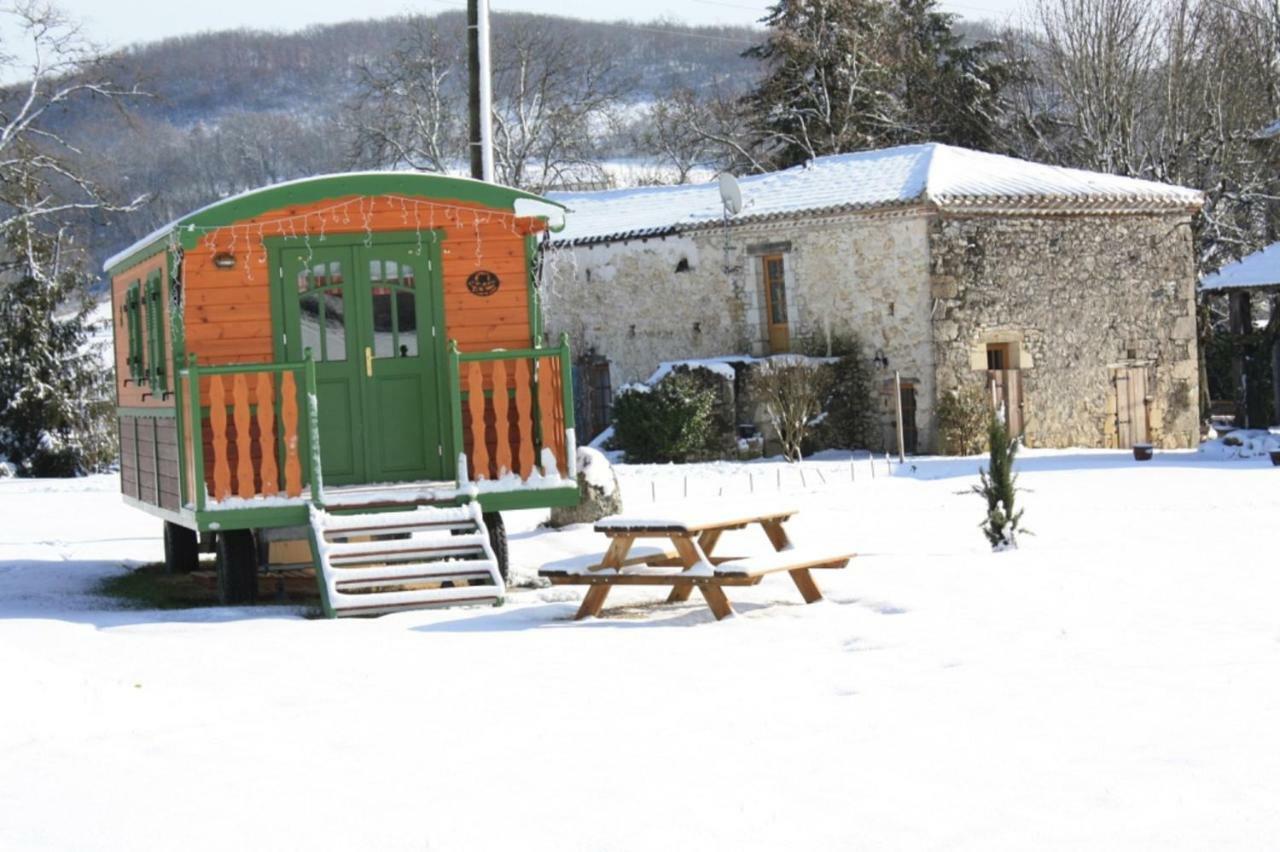 Gîtes Grand Pré ! et la Roulotte de Roquecor Exterior foto